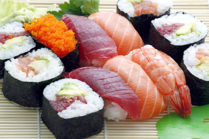Salmon nigiri sushi
